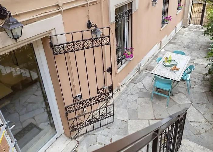 דירה Poerio Home&garden Near The Centre Of *